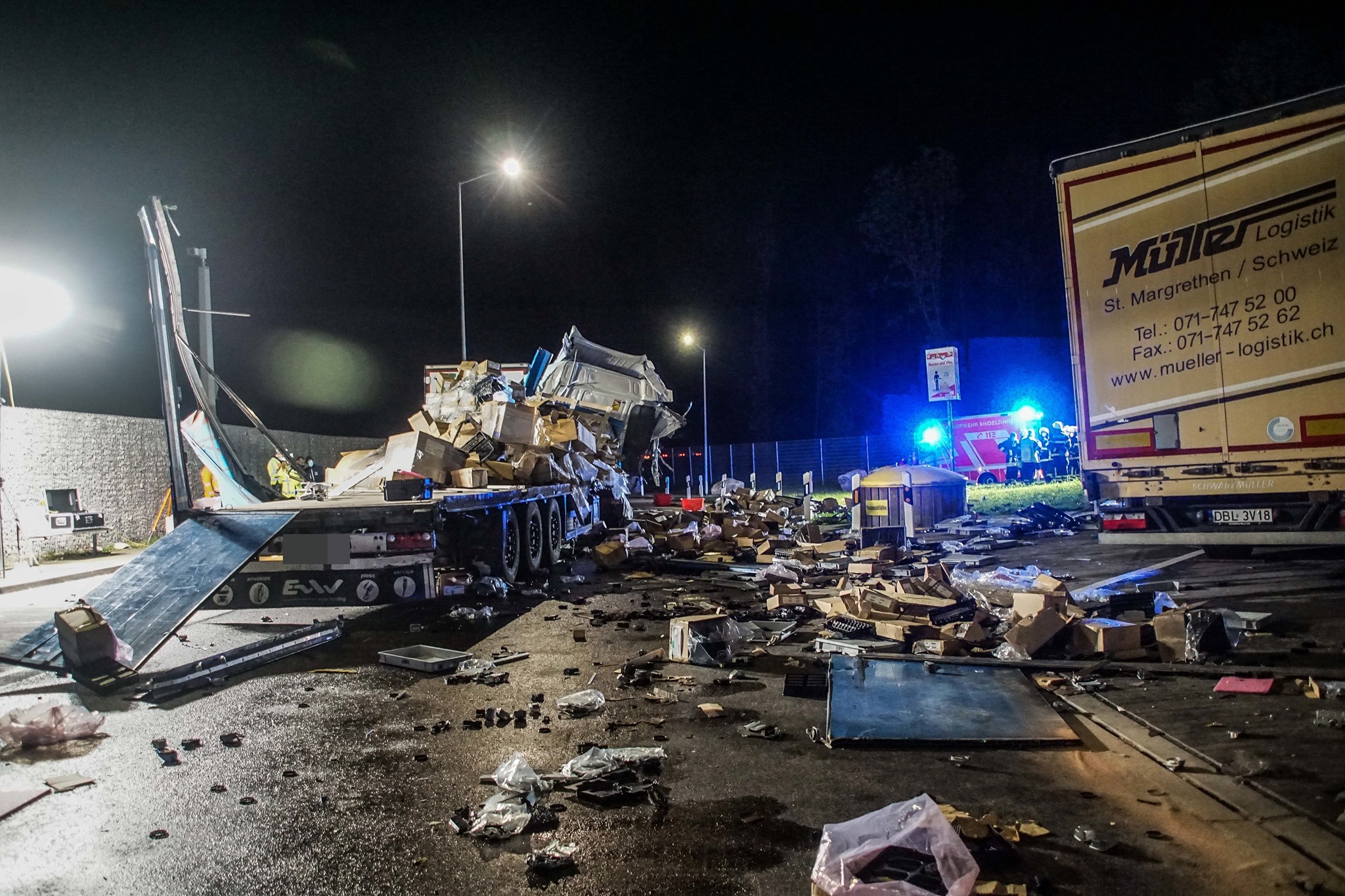 Șofer român de TIR, mort într-o parcare din Germania. A lovit violent un alt camion