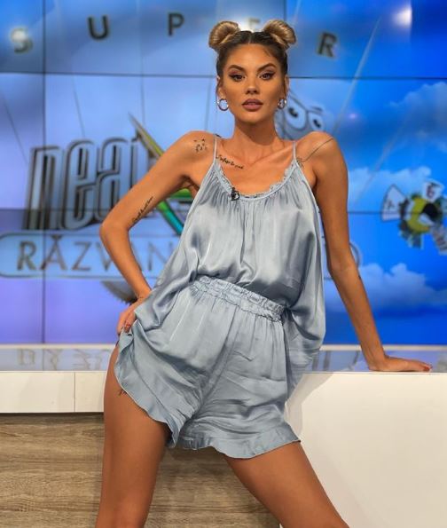 Ramona Olaru are un nou iubit: „Nu mă mai lasă pe mese”