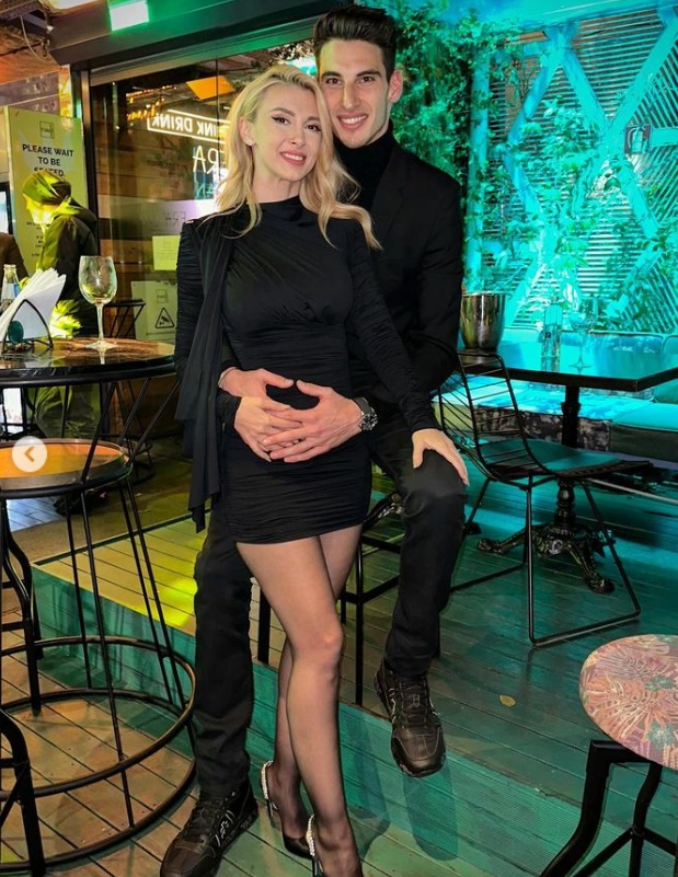 Andreea Bălan, filmată în ipostaze tandre alături de Victor Cornea: „După multe lecții de viață trăite și învățate, acum sunt mai fericită ca oricând”