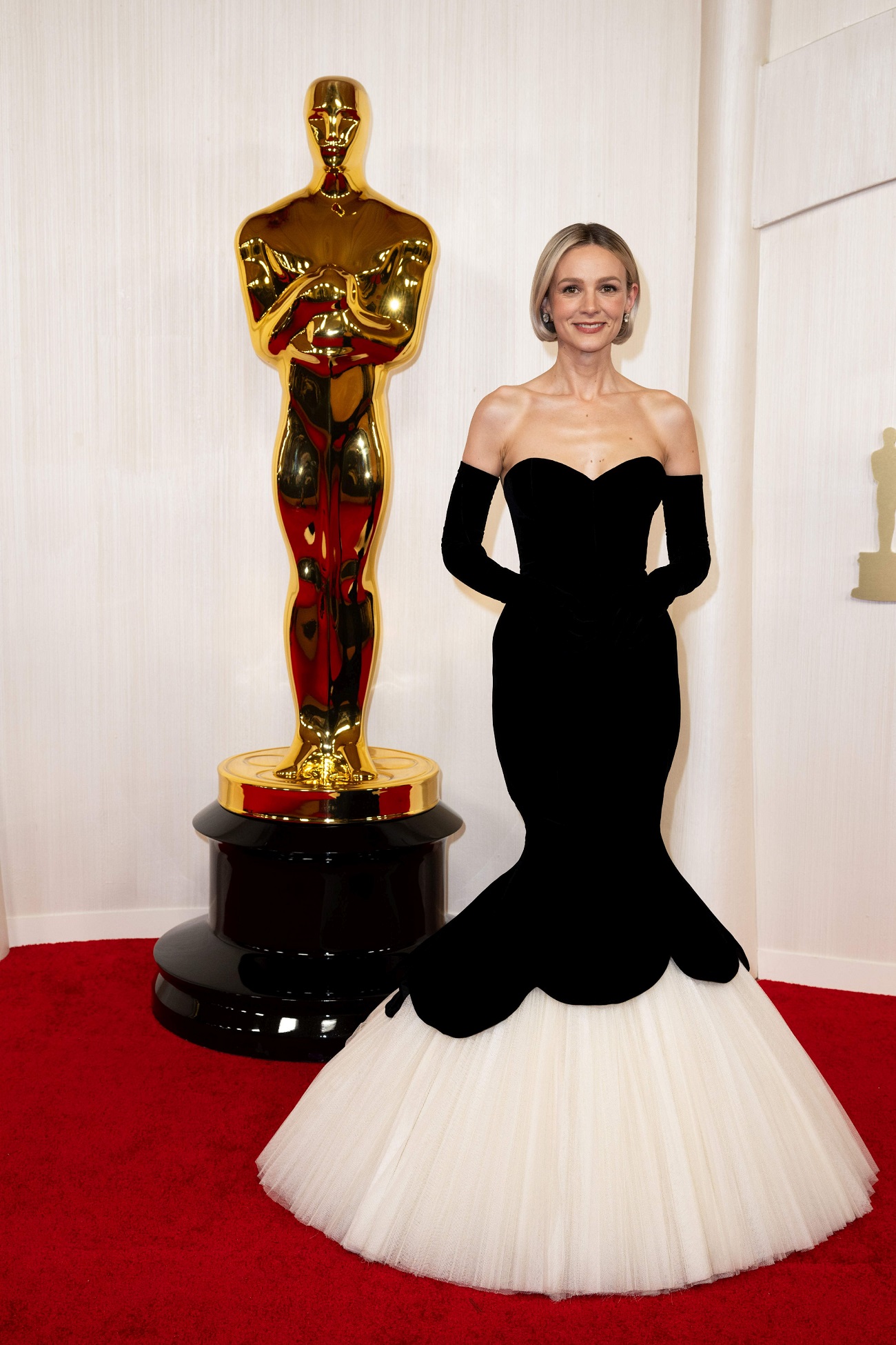 Dana Budeanu spune ce rochie i-a plăcut de la Premiile Oscar 2024. Actrița Carey Mulligan a purtat-o: „E singura frumoasă”