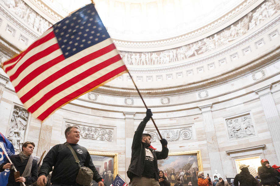 Scenele șocante din SUA, în imagini. Fotografii incredibile din Congresul american
