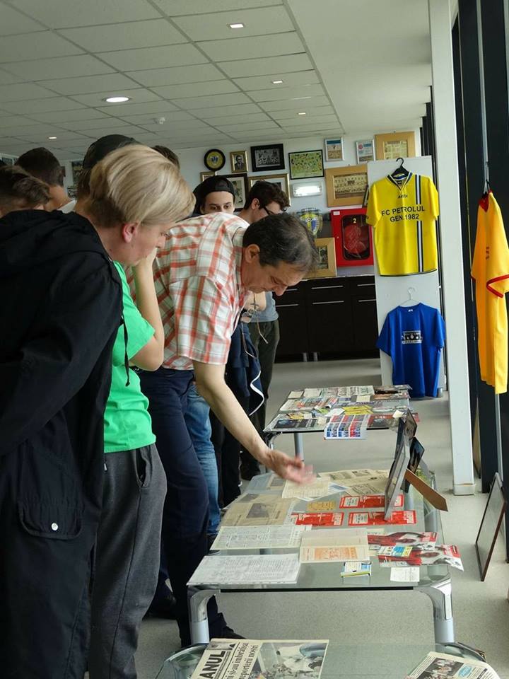 Petrolul Ploiești și Școala Altfel. ”Lupii” i-au primit pe ”Ilie Oană” pe elevii de la Liceul ”Victor Slăvescu” | FOTO