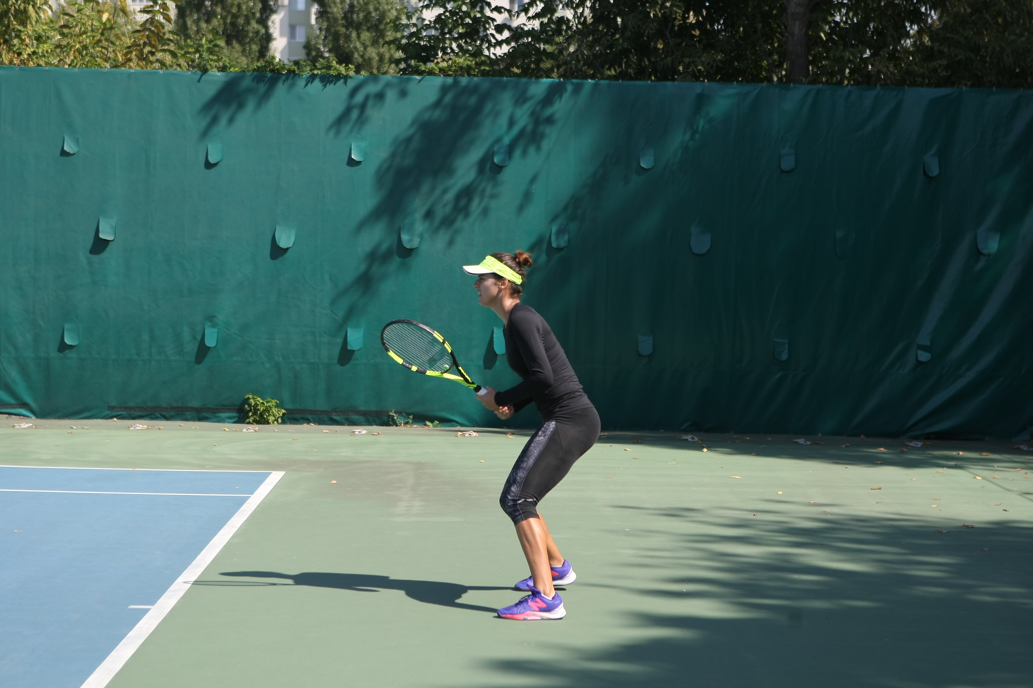 Sorana Cîrstea și Irina Begu conduc mașini de zeci de mii de euro. Fete de milioane cu bolizi în dotare! GALERIE FOTO