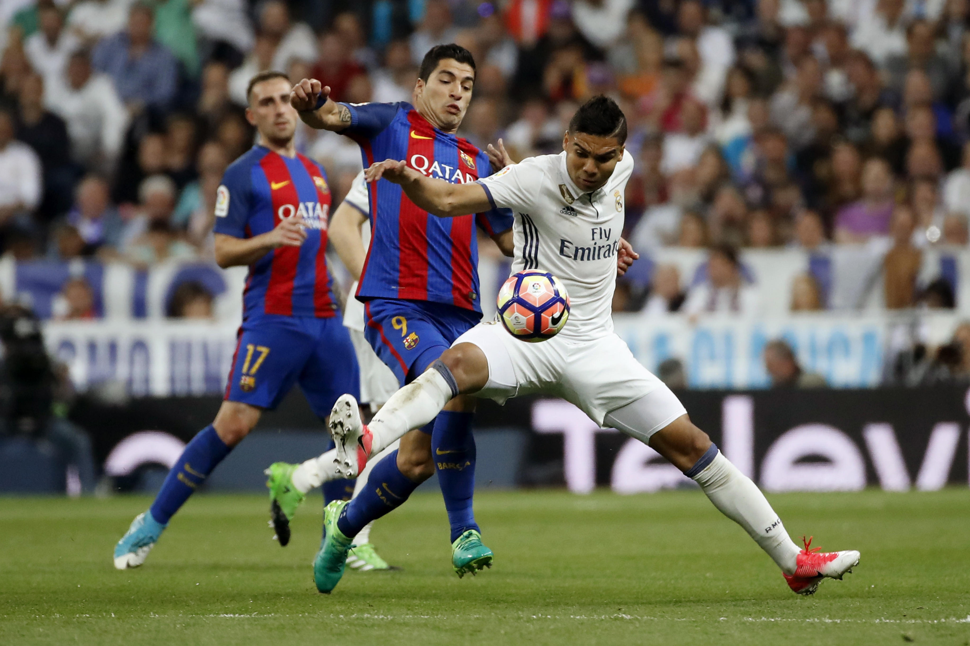 Real - Barcelona 2-3. Umplut de sânge, Messi a adus victoria ”extratereștrilor” la ultima fază și a marcat golul 500 pentru Barca / VIDEO