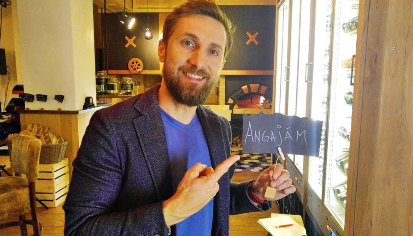 Dani Oțil le răspunde celor care l-au acuzat că prețurile din restaurantul lui sunt prea mari. Pizza costă 62 de lei, iar cartofii prăjiți - 19 lei