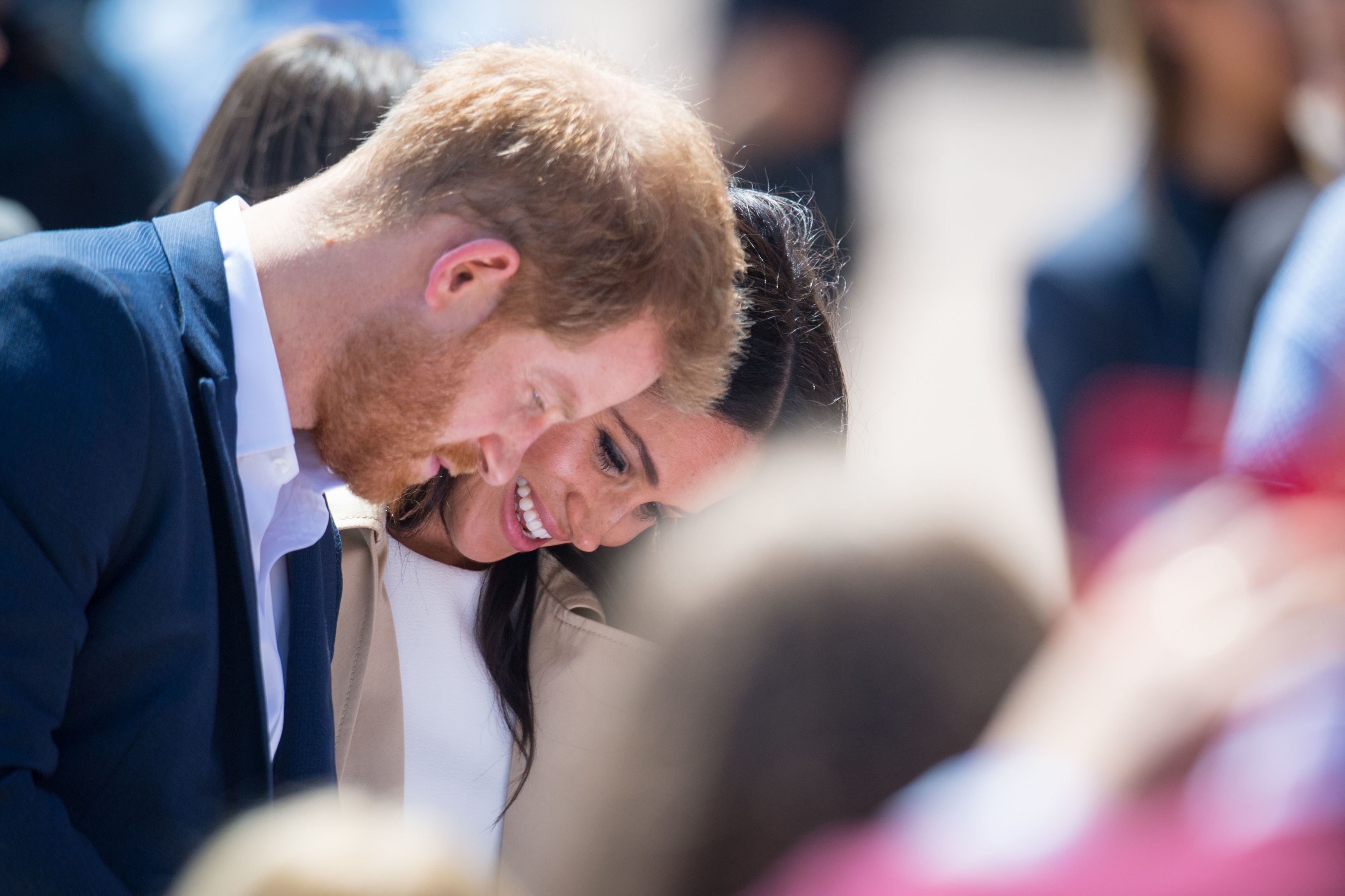 FOTO | Meghan Markle, la prima apariție publică de la anunțul sarcinii. Detaliul subtil în memoria Prințesei Diana