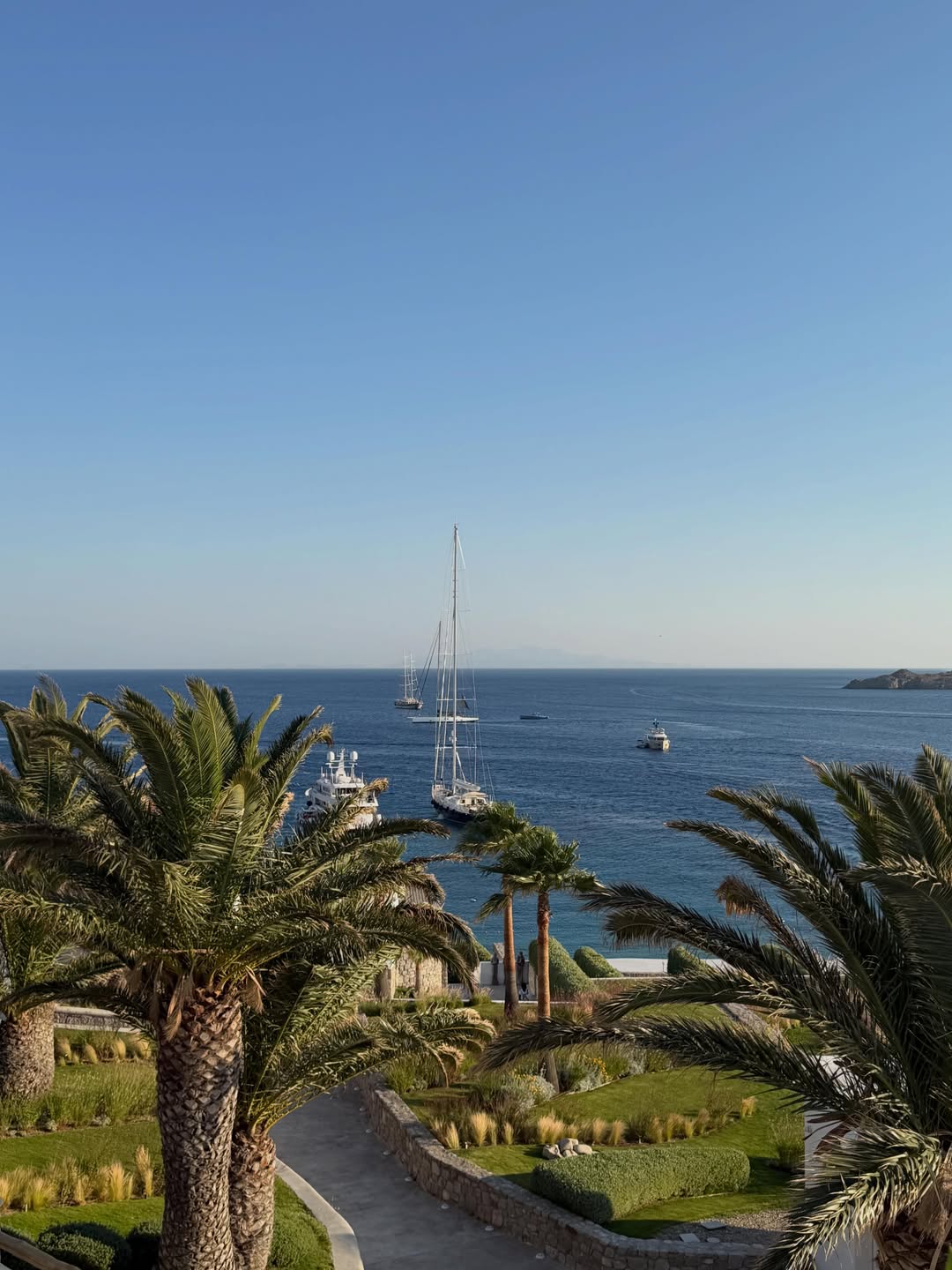 Cum a reacționat Toni Iuruc când a văzut-o pe Simona Halep în Mykonos cu un milionar cu 25 de ani mai mare ca ea