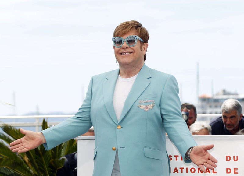 Elton John și-a pierdut vederea: „Au trecut 4 luni de când nu am mai putut vedea”. A avut o infecție la ochiul drept