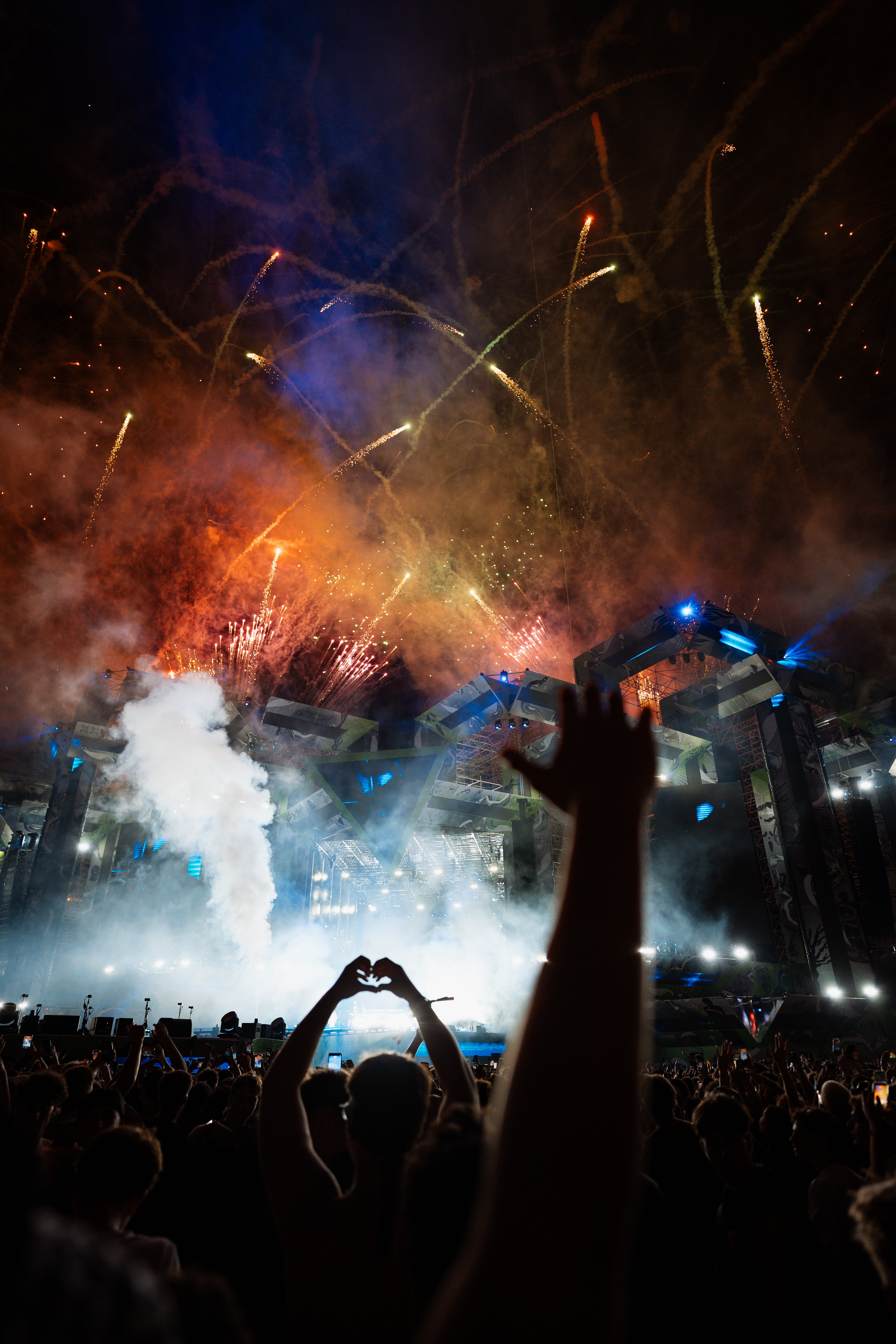 Cât a costat un sejur la mare, în Costinești, în perioada festivalului Beach, Please! 2026