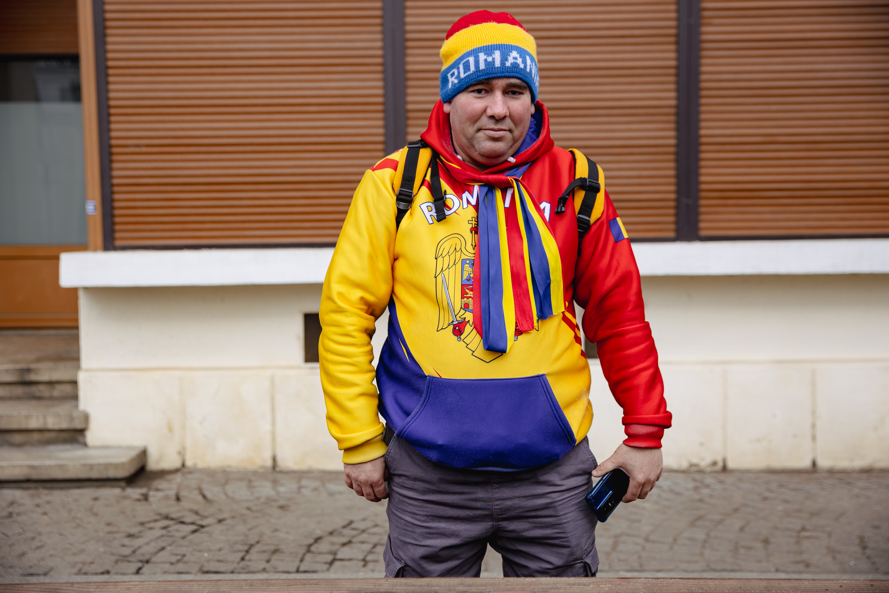 Ziua Unirii în imagini la Iași: câteva mii de oameni s-au bucurat de „sârba moldovenilor” și au fluierat puținii politicieni prezenți | Fotoreportaj