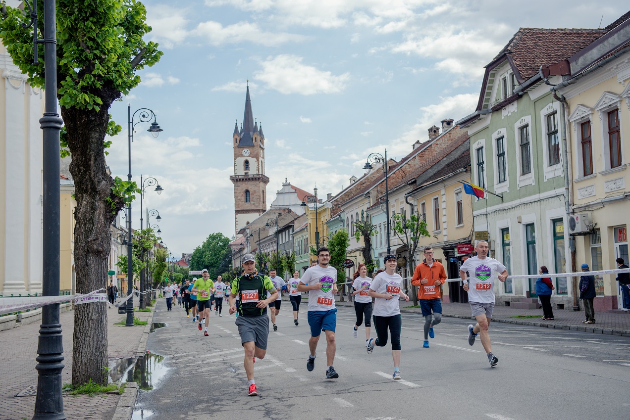Pasionați de alergare din aproximativ 70 de localități, prezenți la ediția a XI-a a „Gabriela Szabo RUNFEST” / GALERIE FOTO