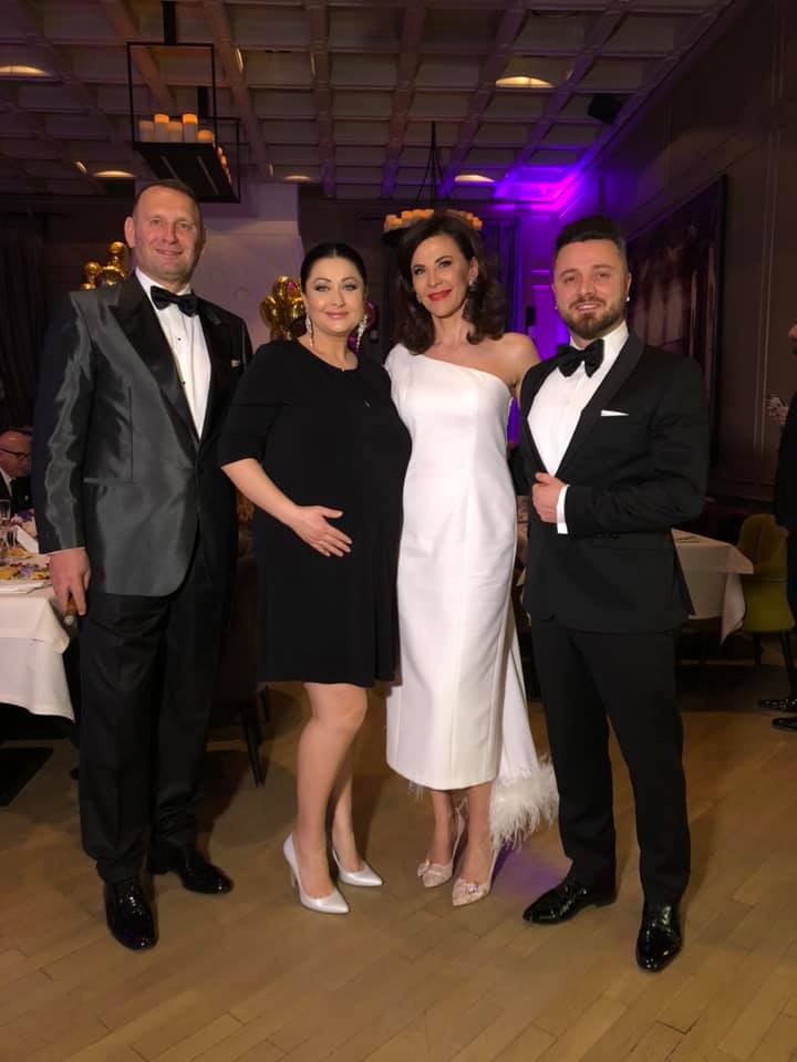Adina Alberts a dat petrecere mare de ziua sa de naștere. Cum s-au îmbrăcat  divele din showbiz la marele eveniment din viața medicului estetician | FOTO