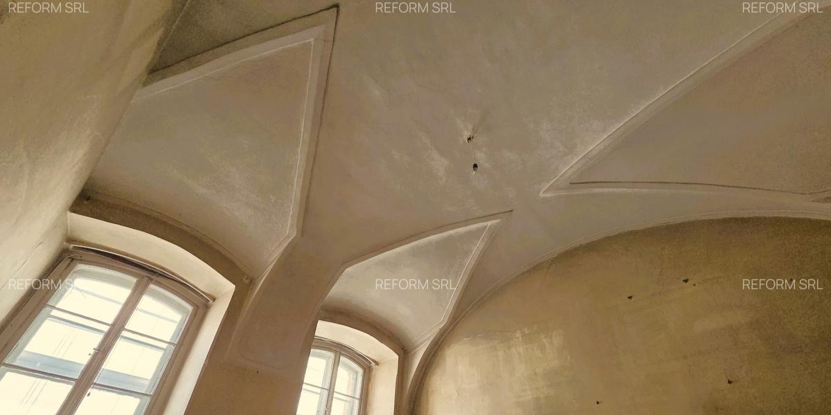 Cât plătești pentru un apartament într-un palat din centrul Clujului? Arhitectul clădirii a lucrat și la Castelul Bánffy