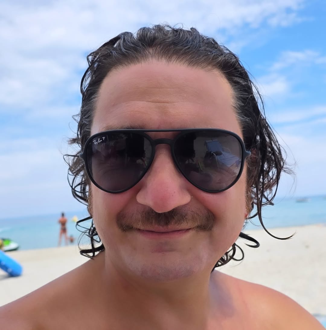Ce s-a întâmplat cu Florin Dumitrescu în vacanță: „Sunt într-o situație disperată, apelez la voi! Am nevoie de ajutor, deja îmi e rușine”