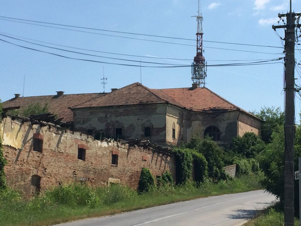 REPORTAJ/ Călătorie în timp printre prinți și prințese, cu prima hartă a castelelor și conacelor din Timiș/ FOTO