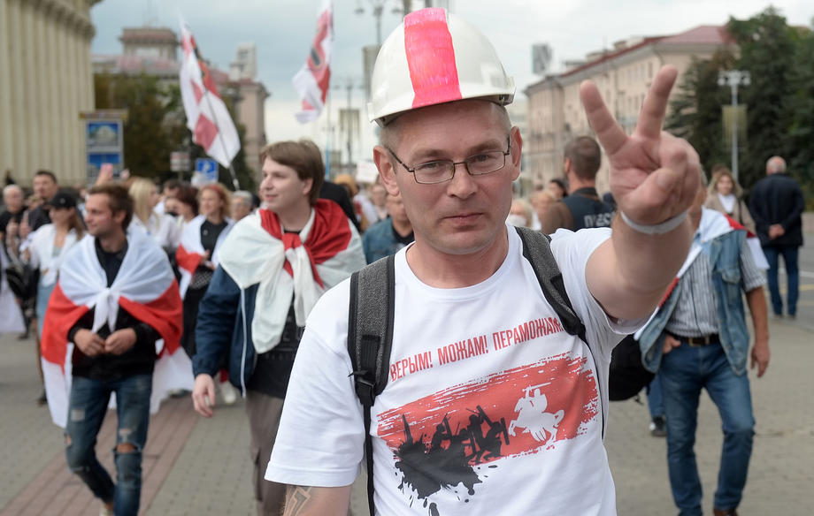 Protest uriaș la Minsk, în a patra săptămână de manifestații anti-Lukaşenko. Peste 30 de oameni au fost arestaţi