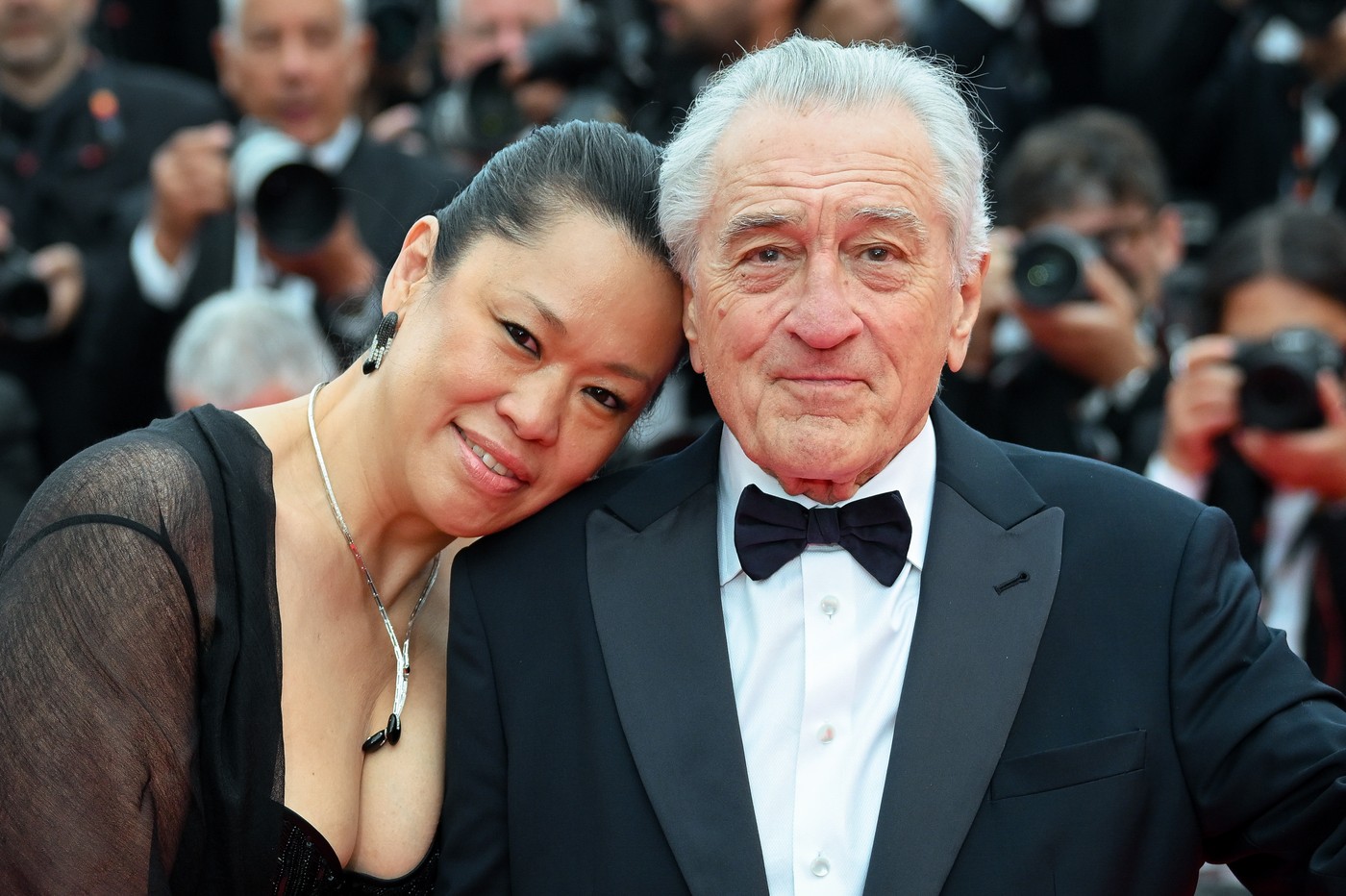 Imagini cu vedetele la ceremonia de deschidere de la Cannes 2025. Robert De Niro a fost însoțit de Tiffany Chen, iubita cu 35 de ani mai mică decât el