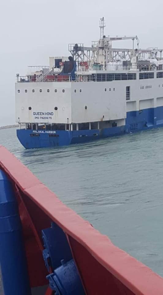 O navă care transporta mii de oi este în pericol de scufundare, în Portul Midia. Cum s-a intervenit pentru salvarea marinarilor