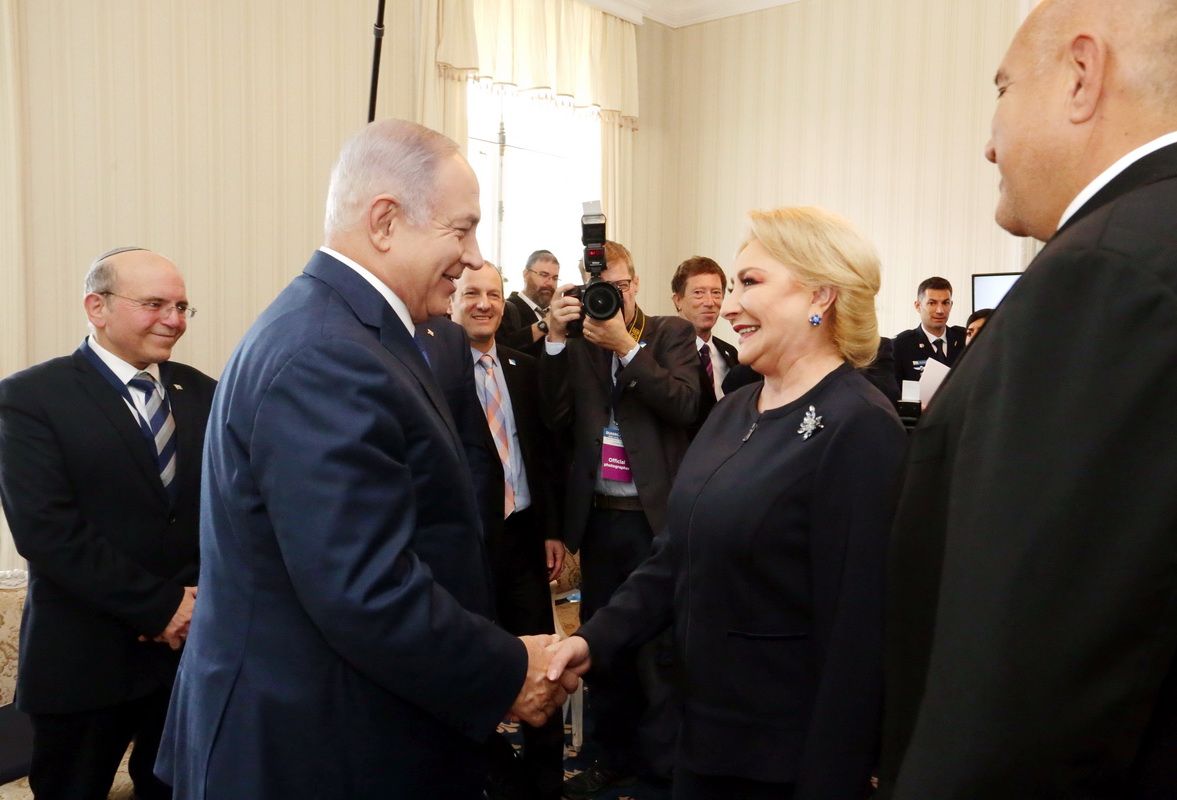 Viorica Dăncilă s-a întâlnit cu Benjamin Netanyahu, la Varna. Premierul Israelului anunţă că va veni în România, unde se va organiza şi un forum economic