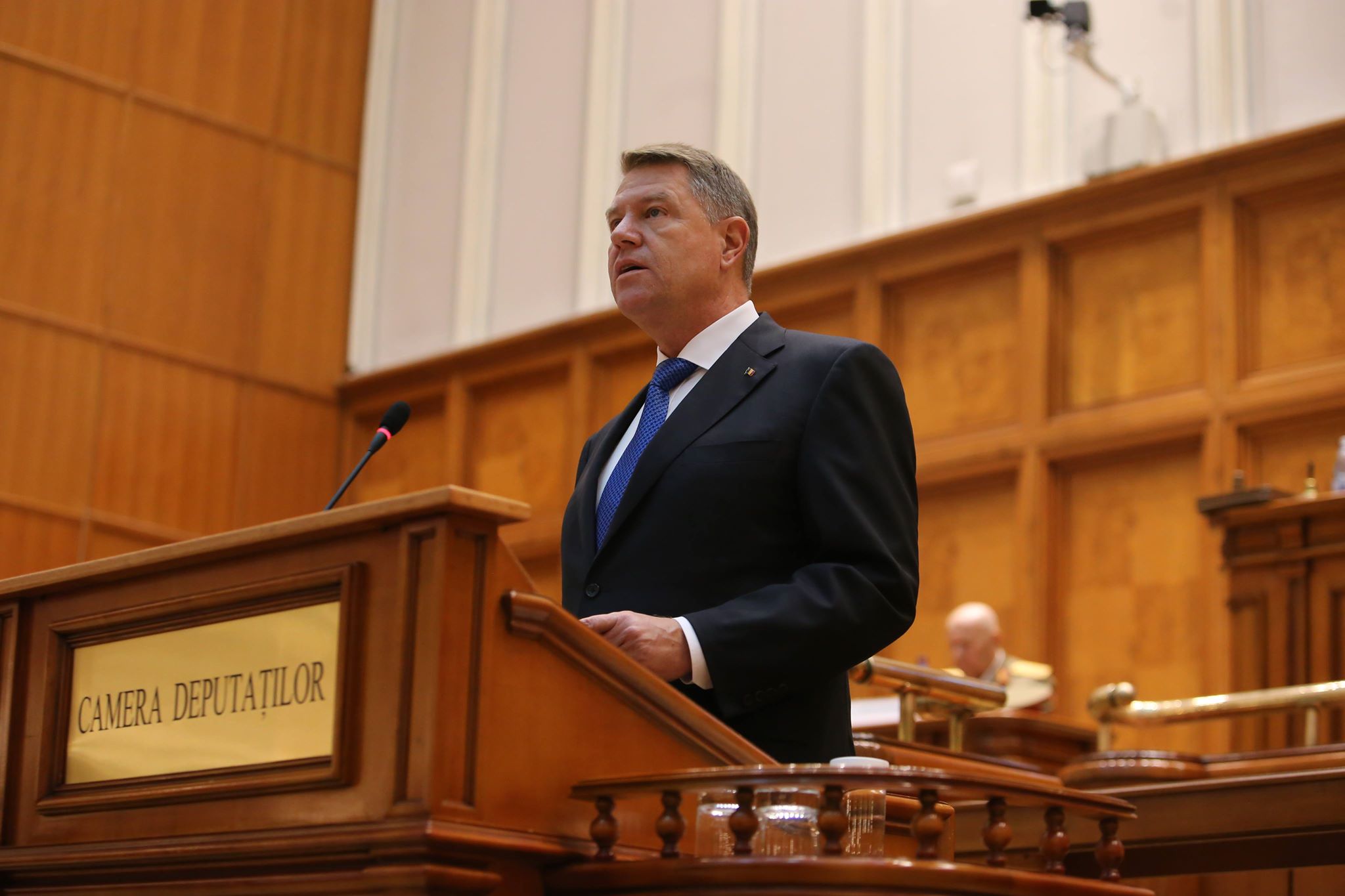 VIDEO / Şedinţă solemnă la Parlament, dedicată Centenarului. Klaus Iohannis: "Mergem în direcția corectă?"; Viorica Dăncilă: "Lansez un mesaj de pace către președintele României"