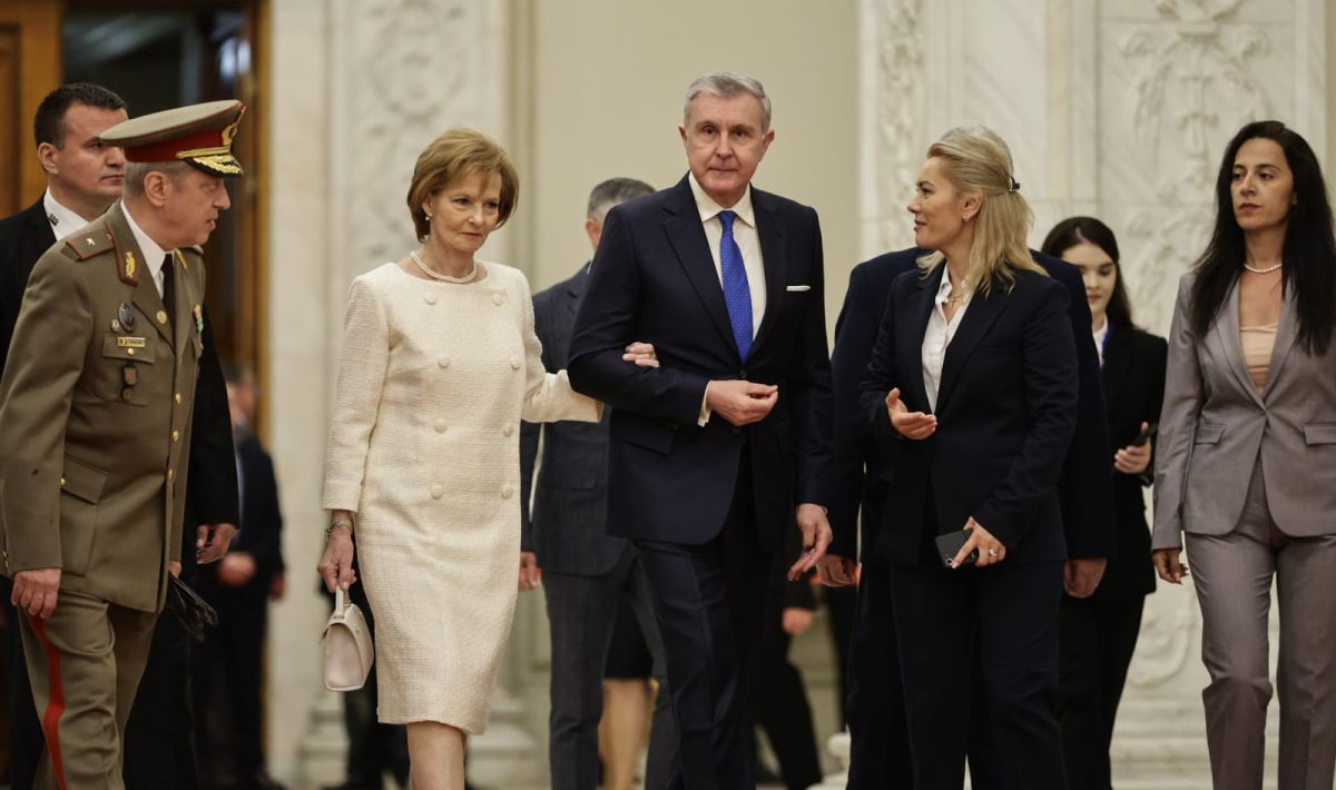 Imaginile primei zile cu Nicușor Dan ca președinte al României