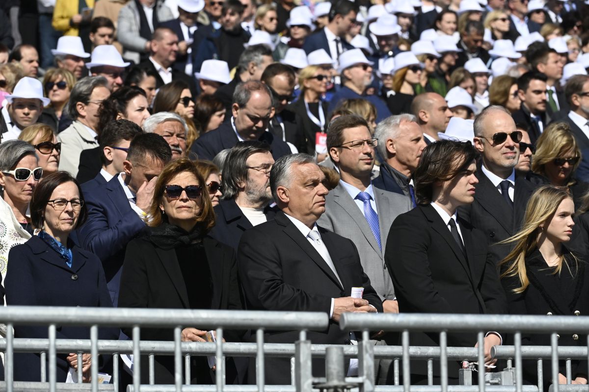 Papa Francisc, în ultima zi a vizitei în Ungaria: Nu închideți ușile străinilor, migranţilor şi săracilor