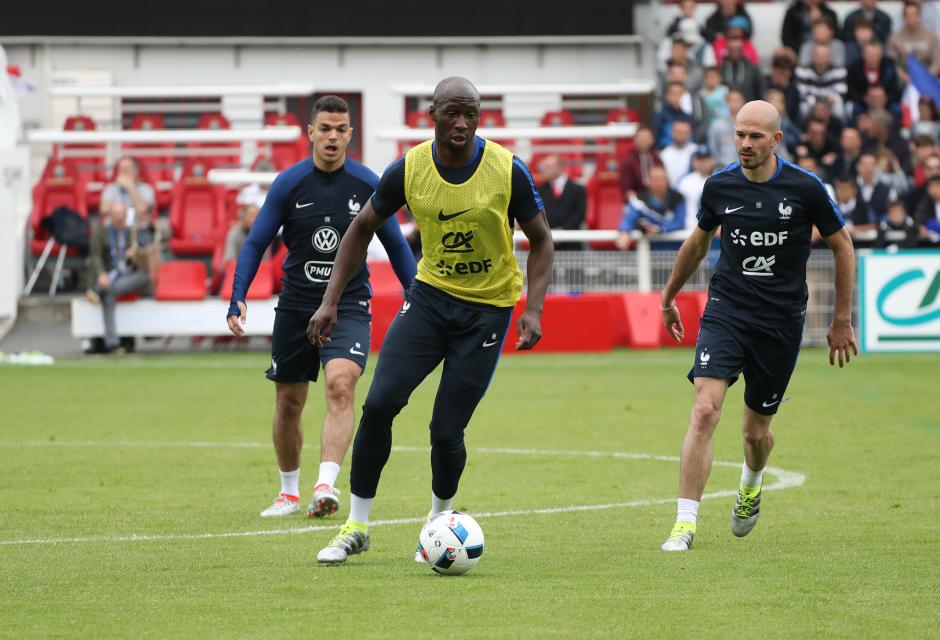 Francezii trag tare la Biarritz, pentru a învinge România în deschiderea Euro 2016. Antrenamente cu 10.000 de fani | GALERIE FOTO&VIDEO