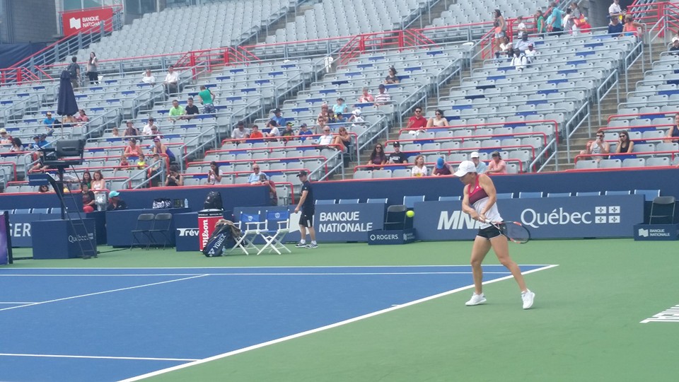 Halep pregătește debutul la Rogers Cup făcând glume pe seama lui Cahill. S-a retras Serena