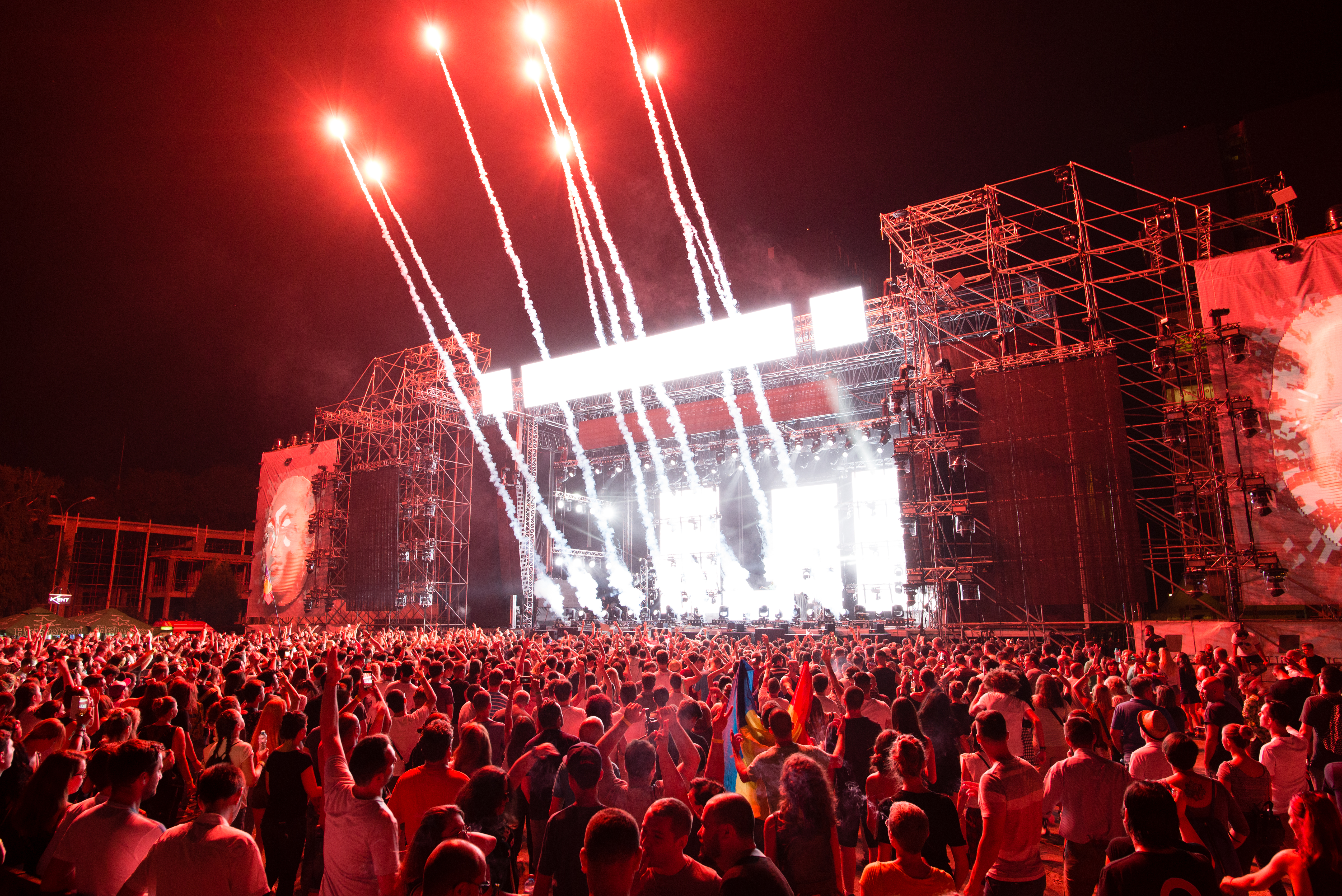 David Guetta, show electrizant la Romexpo. Mii de oameni au venit să-l vadă | FOTO