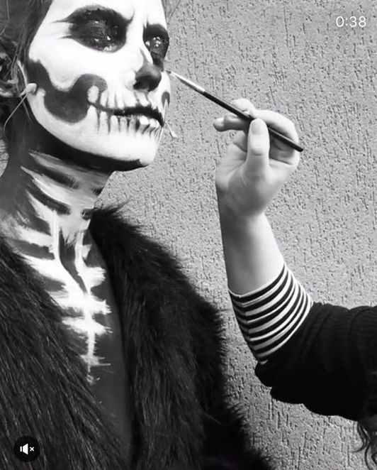 Iulia Albu, apariție horror. Când credeai că le-ai văzut pe toate, vedeta șochează din nou | FOTO