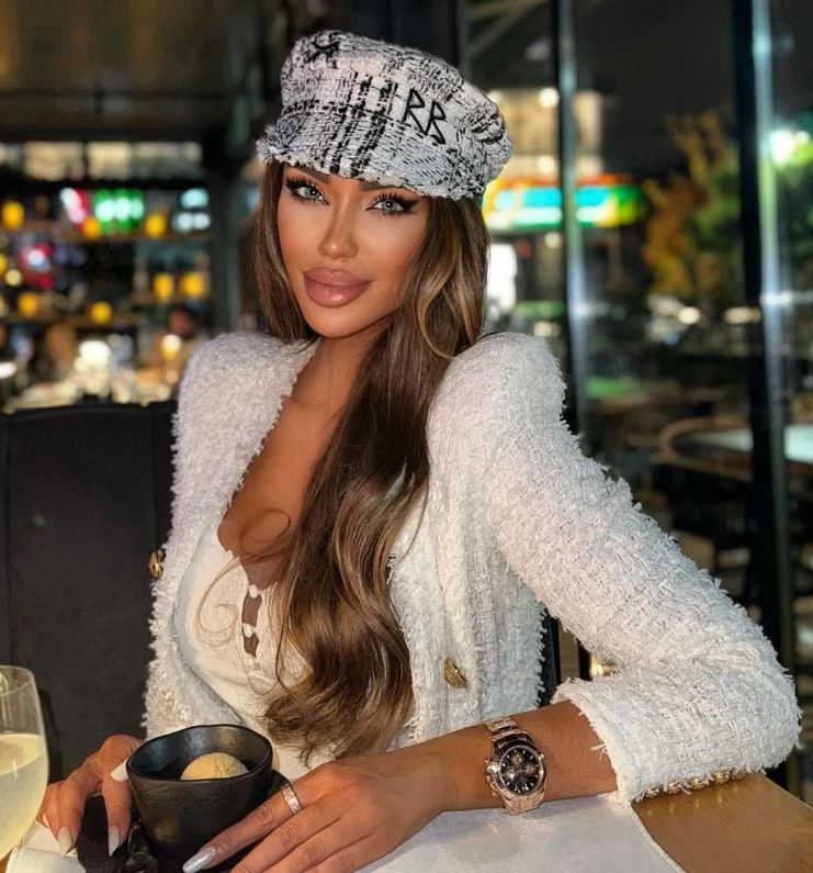 Bianca Drăgușanu și-a topit acidul hialuronic din buze: „Fața mea a fost stricată. M-am injectat vreo 20 de ani mult și prost”