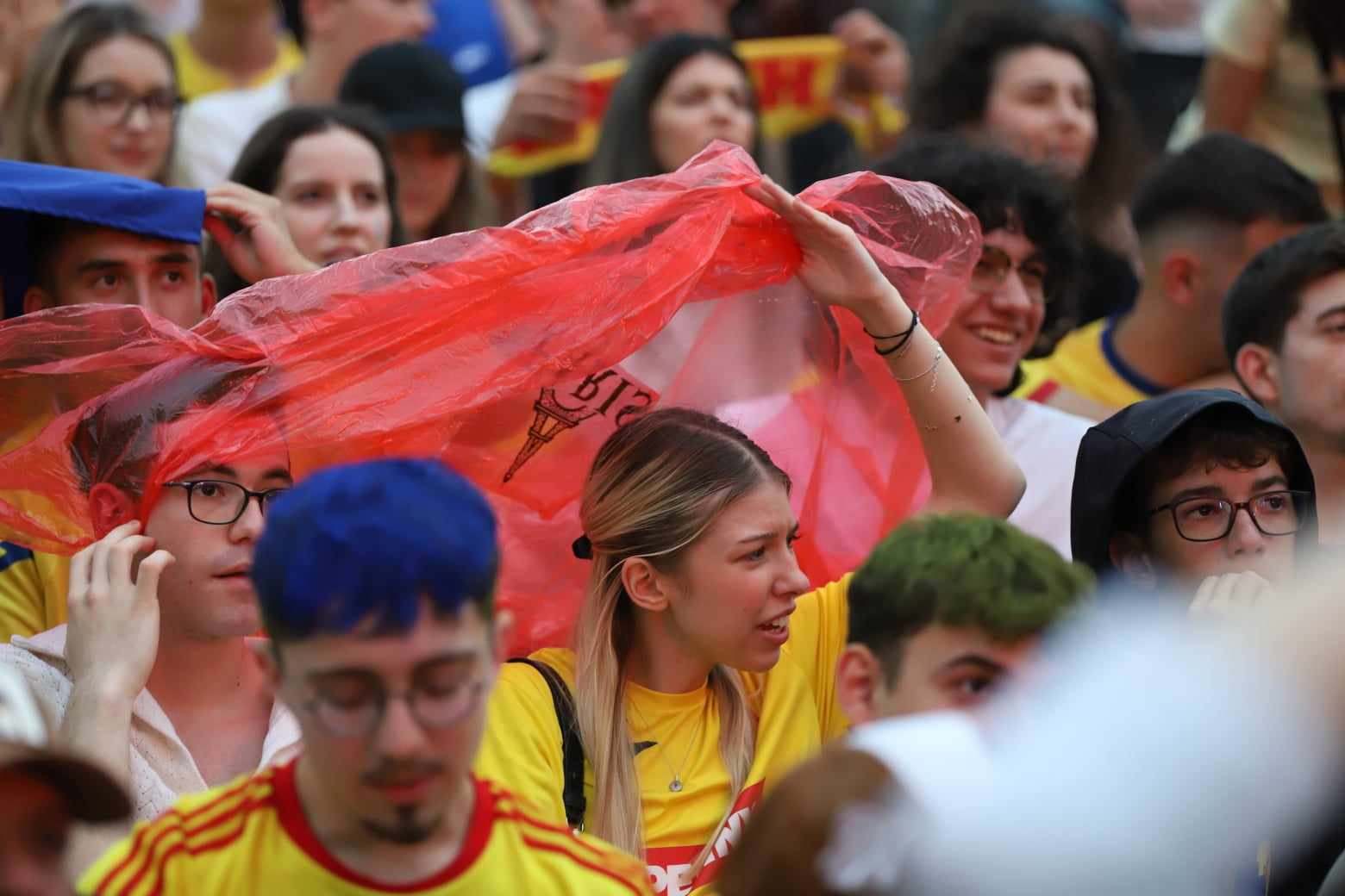 Fanii au urmărit România – Olanda pe ecrane gigant, la București, pe ploaie. Unde s-a văzut în Capitală meciul din „optimile” Euro 2024