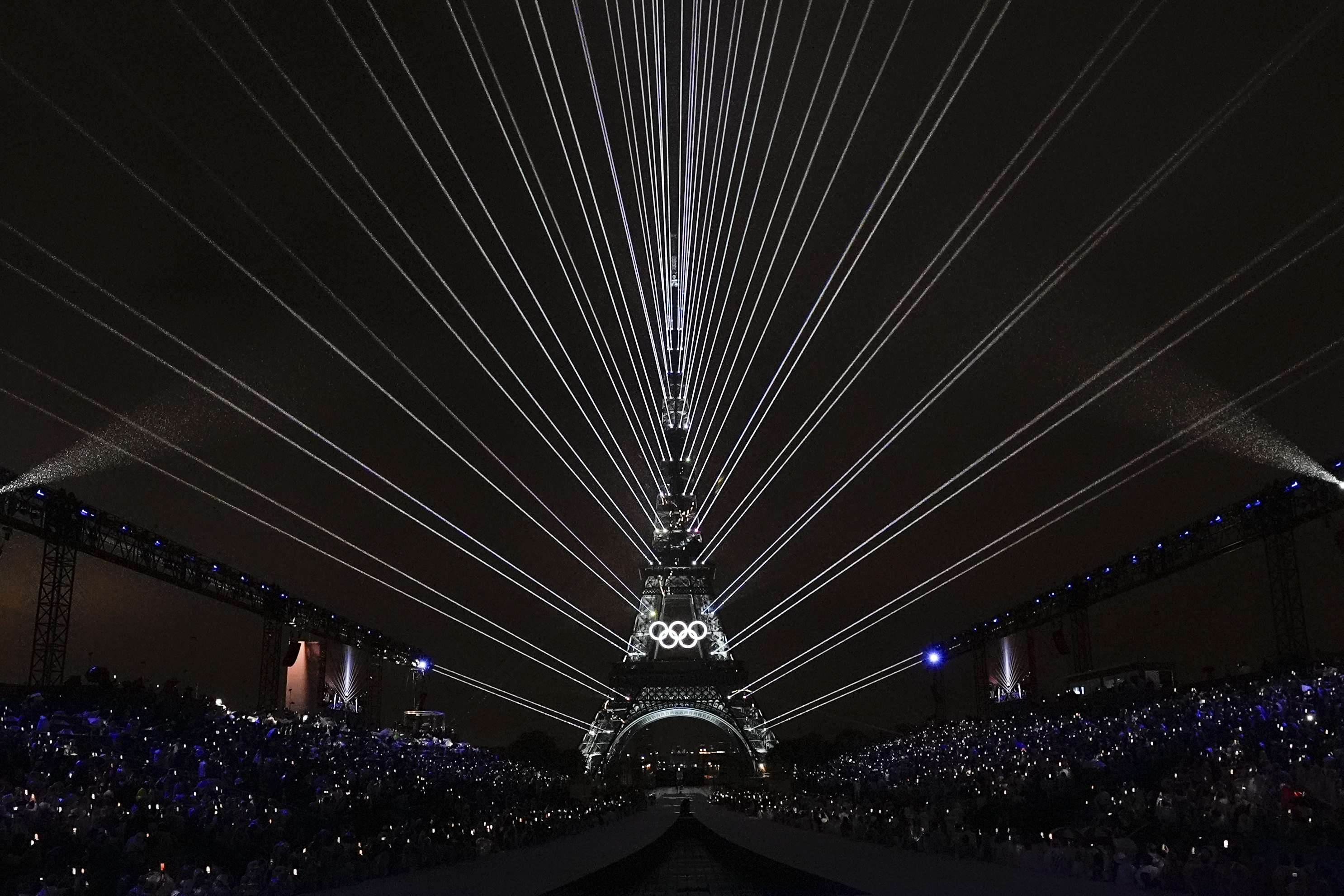 Ceremonia de deschidere a Jocurilor Olimpice de la Paris 2024. Imagini spectaculoase din capitala Franței | VIDEO