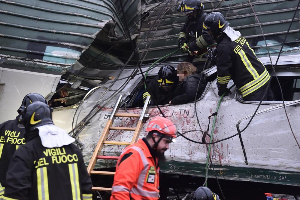 Un român printre răniți, în accidentul de tren de la Milano. S-a aflat și cauza tragediei