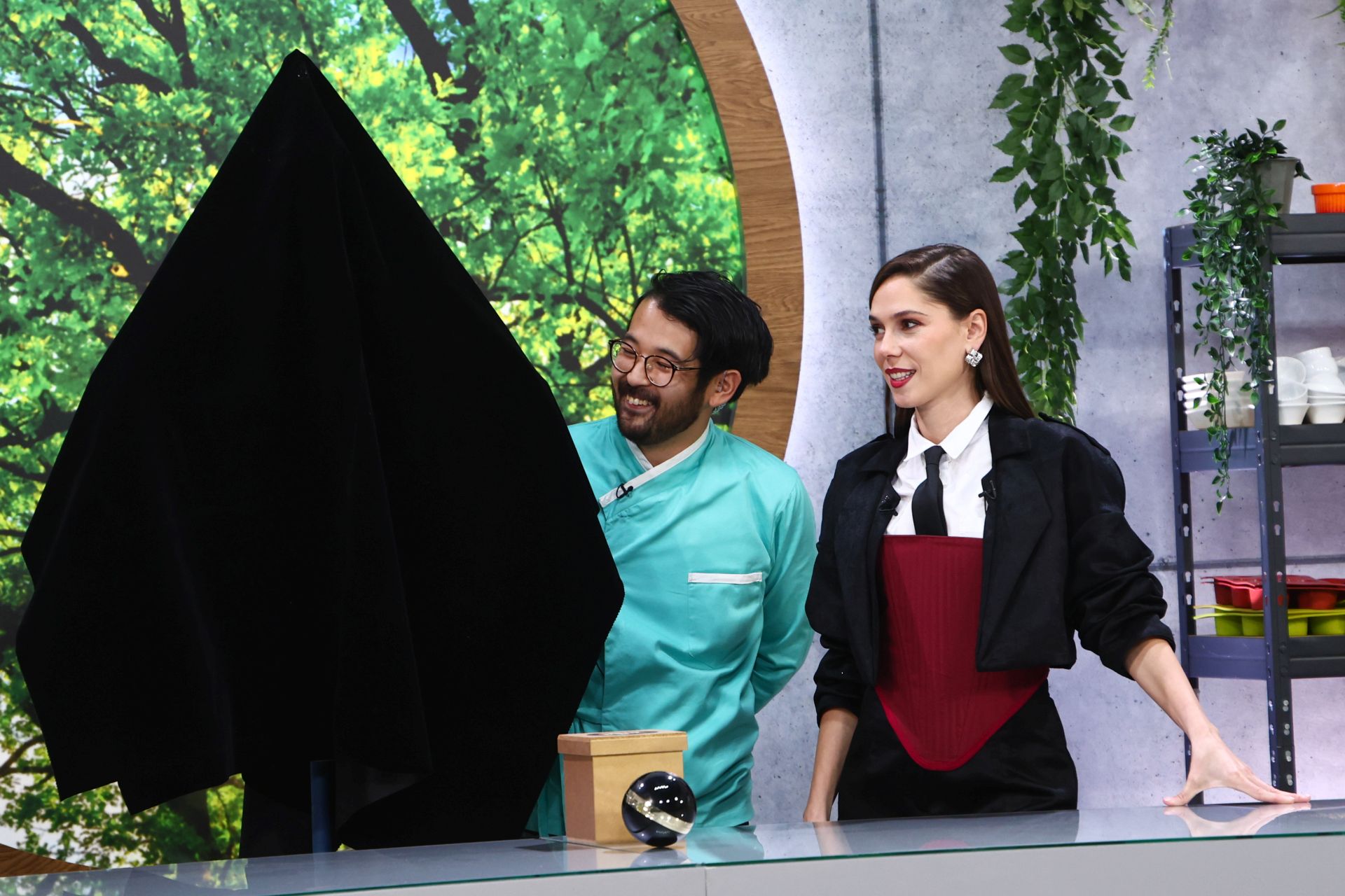 Chef Ștefan Popescu de la „Chefi la cuțite”, pus în dificultate de colegii săi. „Ghinionul mă urmărește sezonul ăsta”