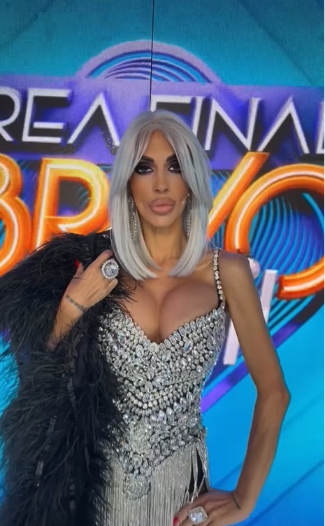 Raluca Bădulescu, despre activitatea pe platforma pentru adulți: „Fi-miu este mândru de mine!”. Bărbații plătesc bani grei să o vadă în ipostaze necenzurate