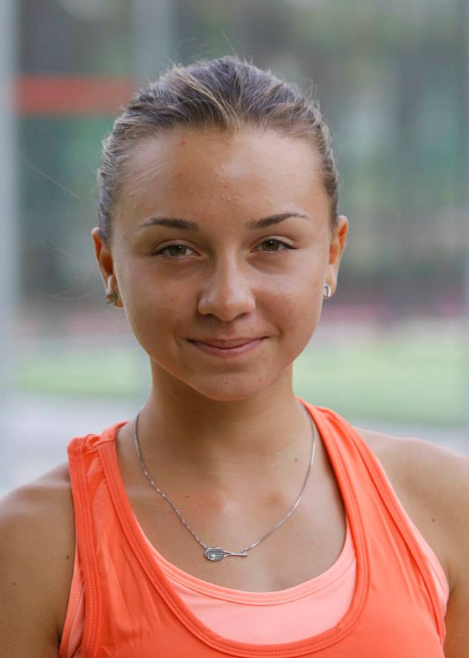 Elena Mădălina Căpraru, jucătoare de tenis suspendată pentru dopaj, comentează cazul Maria Șarapova: ”Toate sportivele de acest nivel au nevoie de suplimente”. Cum o dopa antrenorul Laurențiu Basarab: ”Putea să mă omoare!”