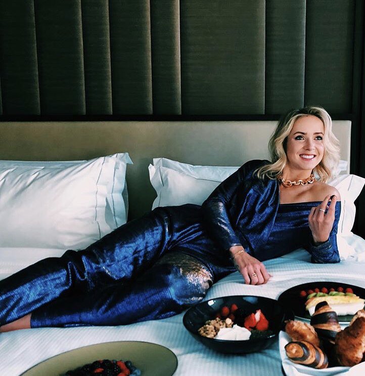 Elina Svitolina a jucat biliard în lenjerie intimă. Sportiva din Ucraina a făcut furori în Maldive | GALERIE FOTO