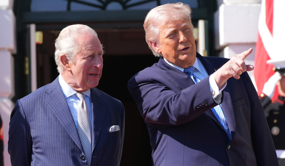 Regele Charles al III-lea și Regina Camilla au ajuns la Casa Albă, unde au fost întâmpinați de președintele Donald Trump și de Melania Trump