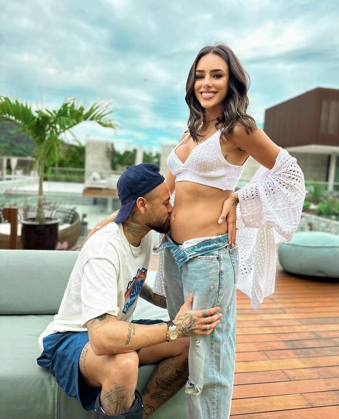 Neymar i-a cerut scuze public iubitei sale că a înșelat-o: „Am făcut o greșeală”. Bruna Biancardi este însărcinată