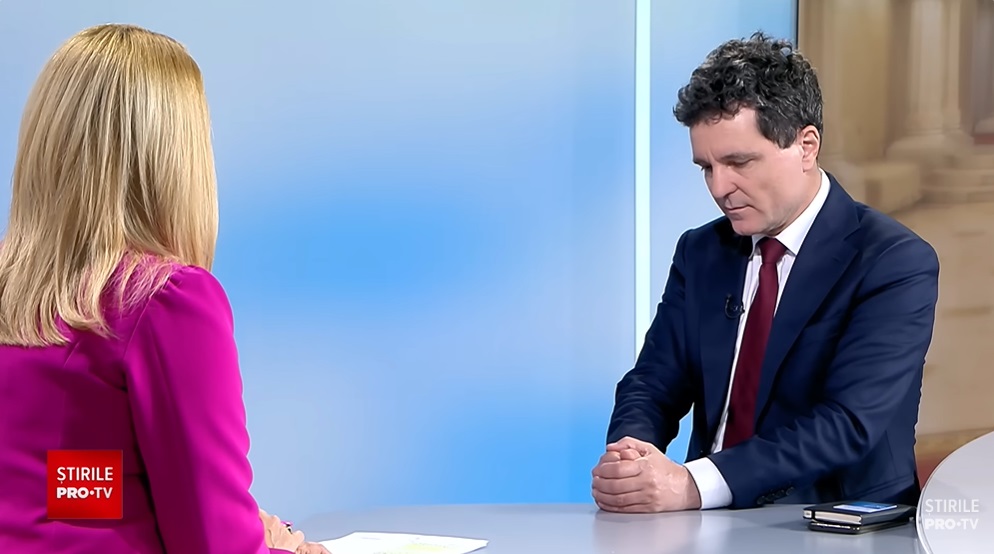 Carnețelul lui Nicușor Dan. L-a avut cu el la Pro TV, iar la Antena 1 a spus ce își notează în el și cine i l-a dăruit