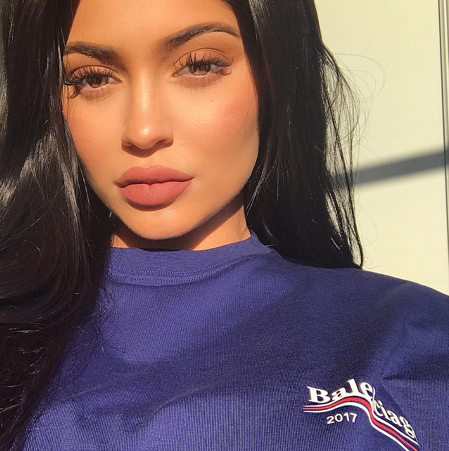 Kylie Jenner a născut o fetiță. Este primul copil al vedetei