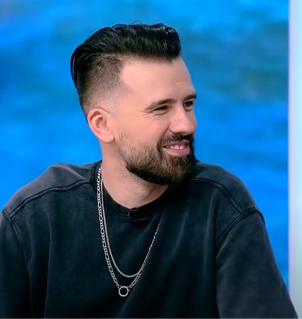 Florin Ristei, scos din zona lui de confort în fața camerelor de filmat: „N-am crezut că o să cânt asta vreodată!”. Ilona Brezoianu l-a încurajat