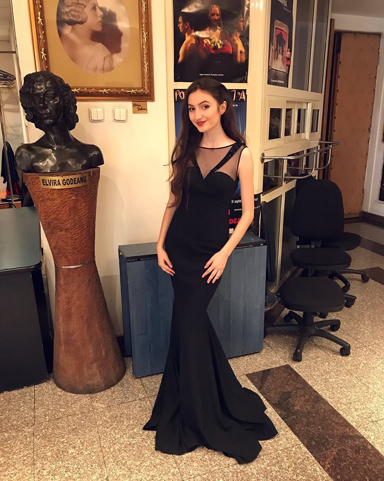 VIDEO/Miss România fără botox și tatuaje. Elvira Bolovan are 17 ani și vrea să fie soprană