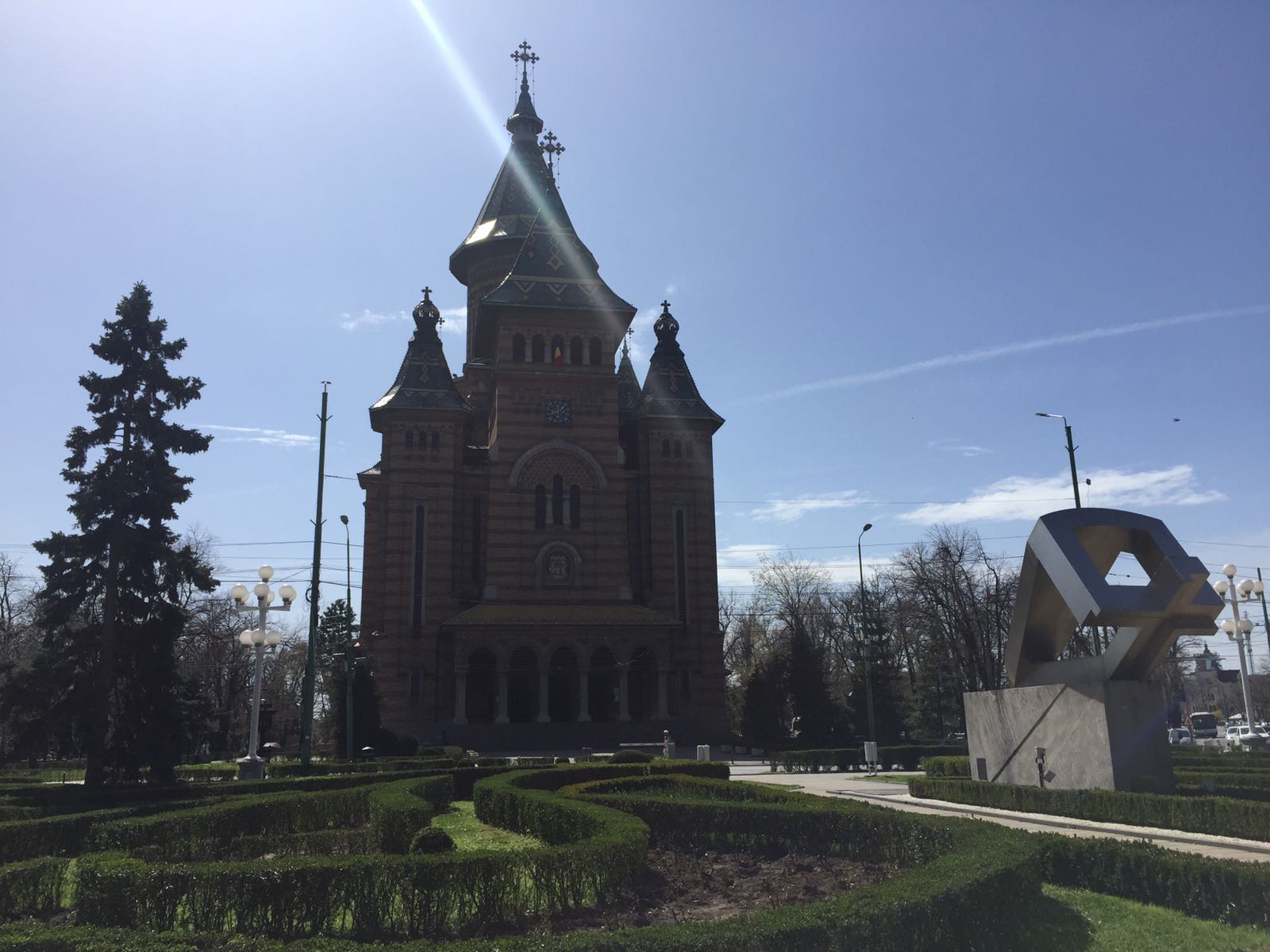 TURIST ÎN ȚARA MEA/ Timișoara înflorește odată cu primăvara. Mica Vienă, orașul premierelor cu o alură aparte de Paști