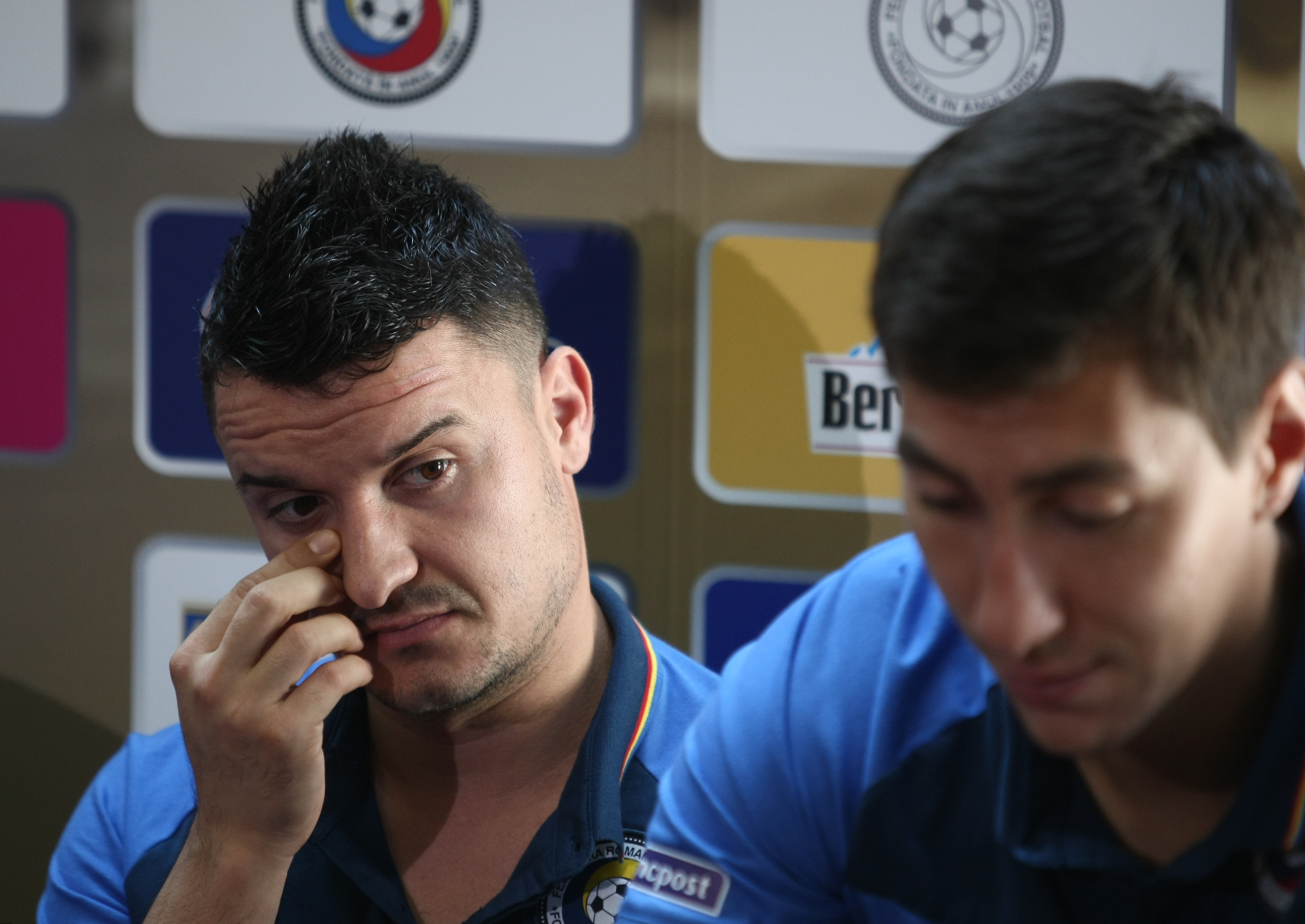 Schimb de replici fabuloase între Iordănescu și Budescu. ”Aștept să te apuci de fotbal”. ”Ce vrei, bă, cine ești?” / GALERIE FOTO