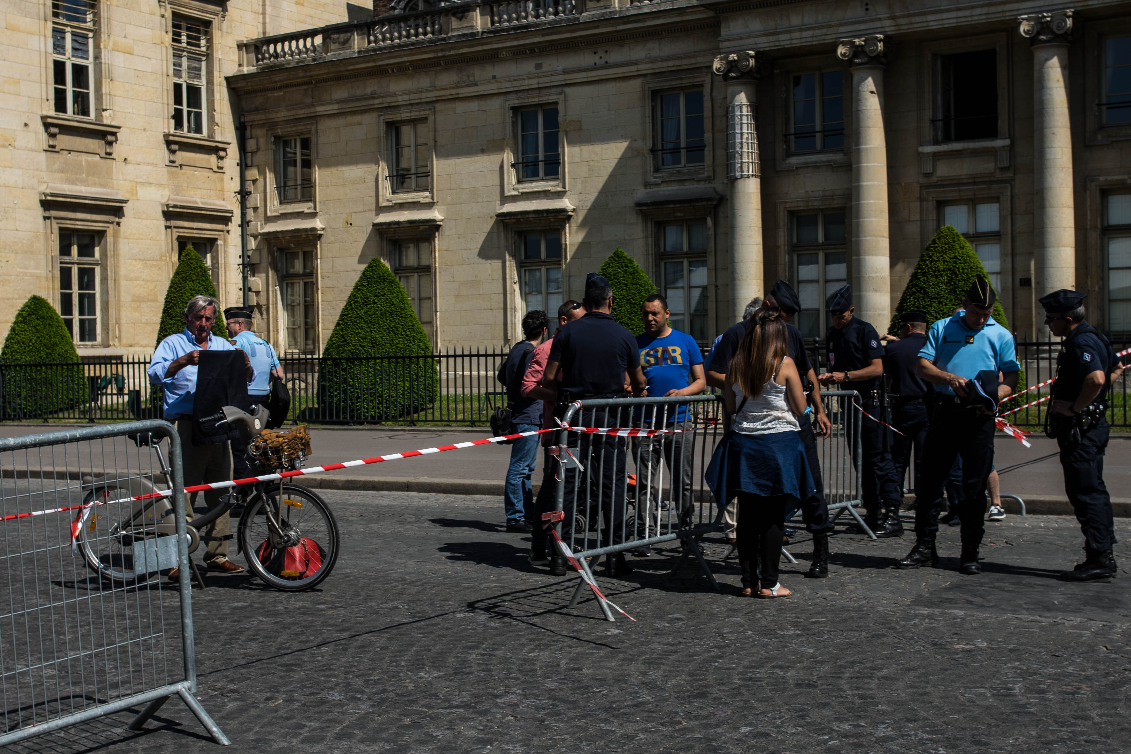Euro 2016. ”Libertatea” a fost la fan-zonul uriaș din Paris, deschis cu un concert David Guetta, în prezența a zeci de mii de oameni. Securitate strictă / GALERIE FOTO și VIDEO
