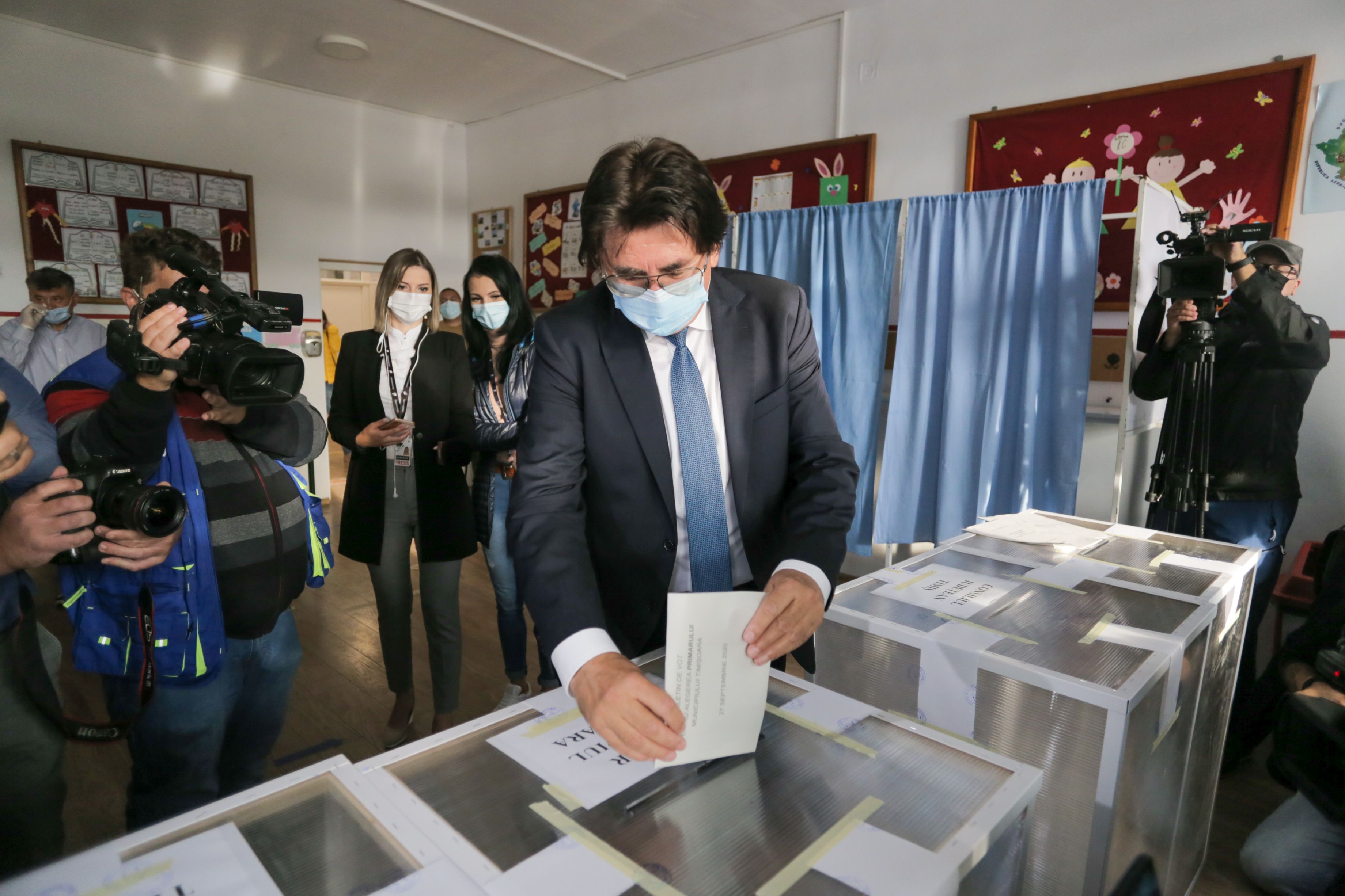 Alegeri locale 2020. Ziua votului în 50 de imagini