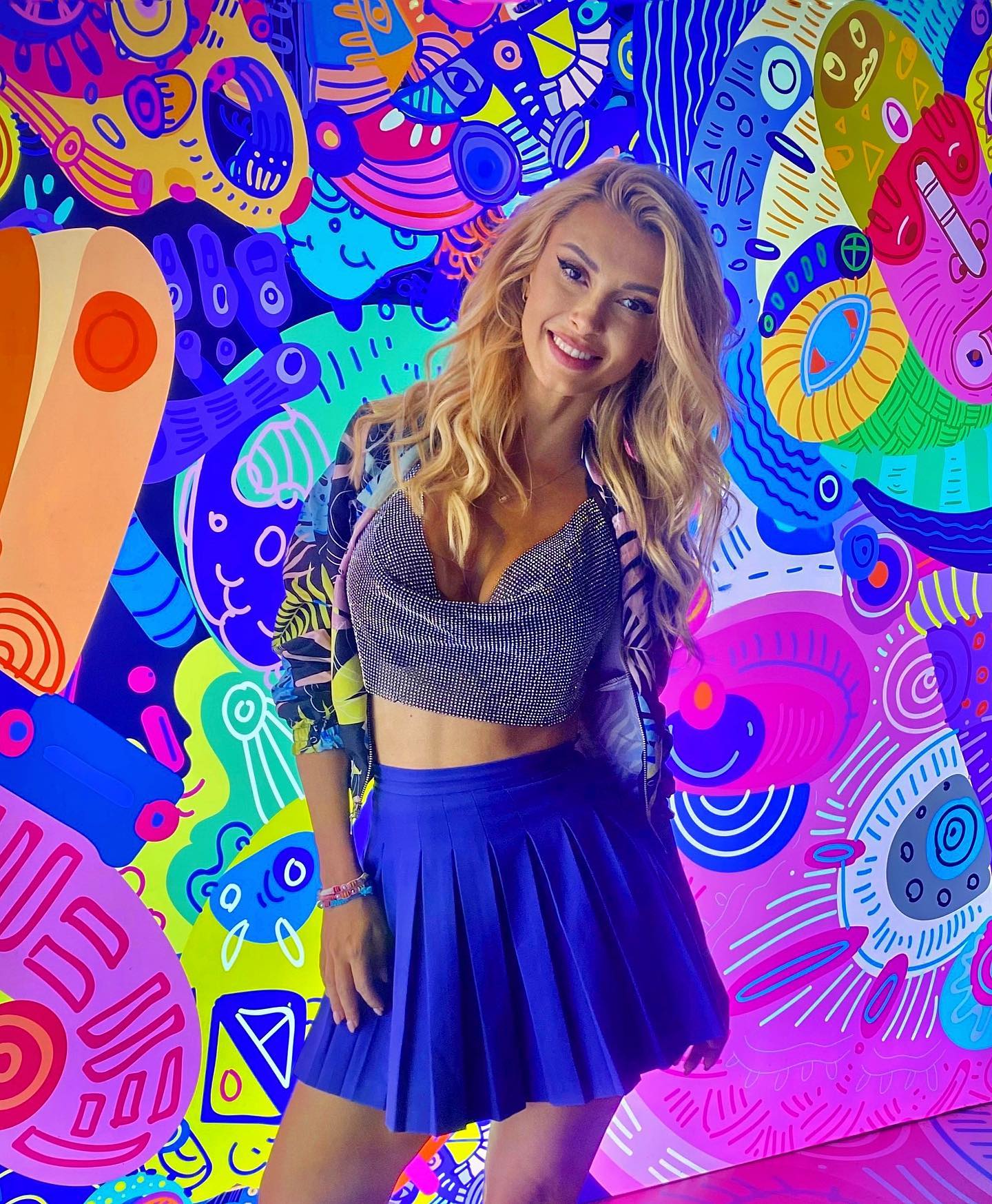 Cum a apărut îmbrăcată Andreea Bălan la Untold 2022: „About last night”