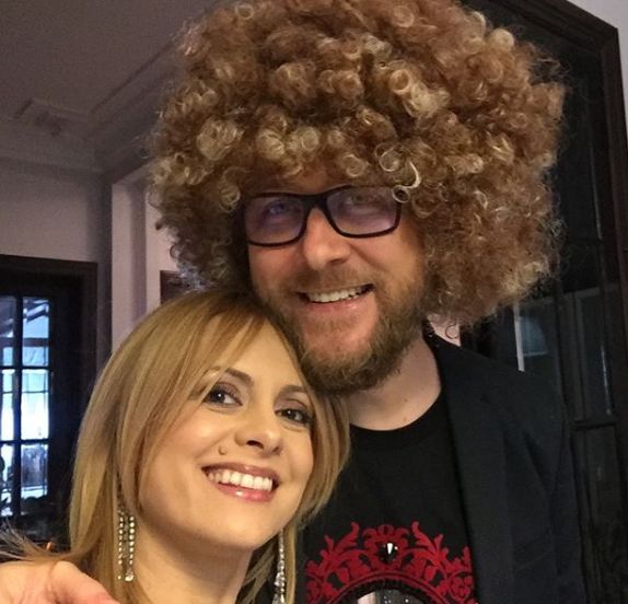 Cum s-au distrat Simona Gherghe și soțul ei de Revelion. Nimeni nu l-a mai văzut așa pe Răzvan Săndulescu | FOTO & VIDEO